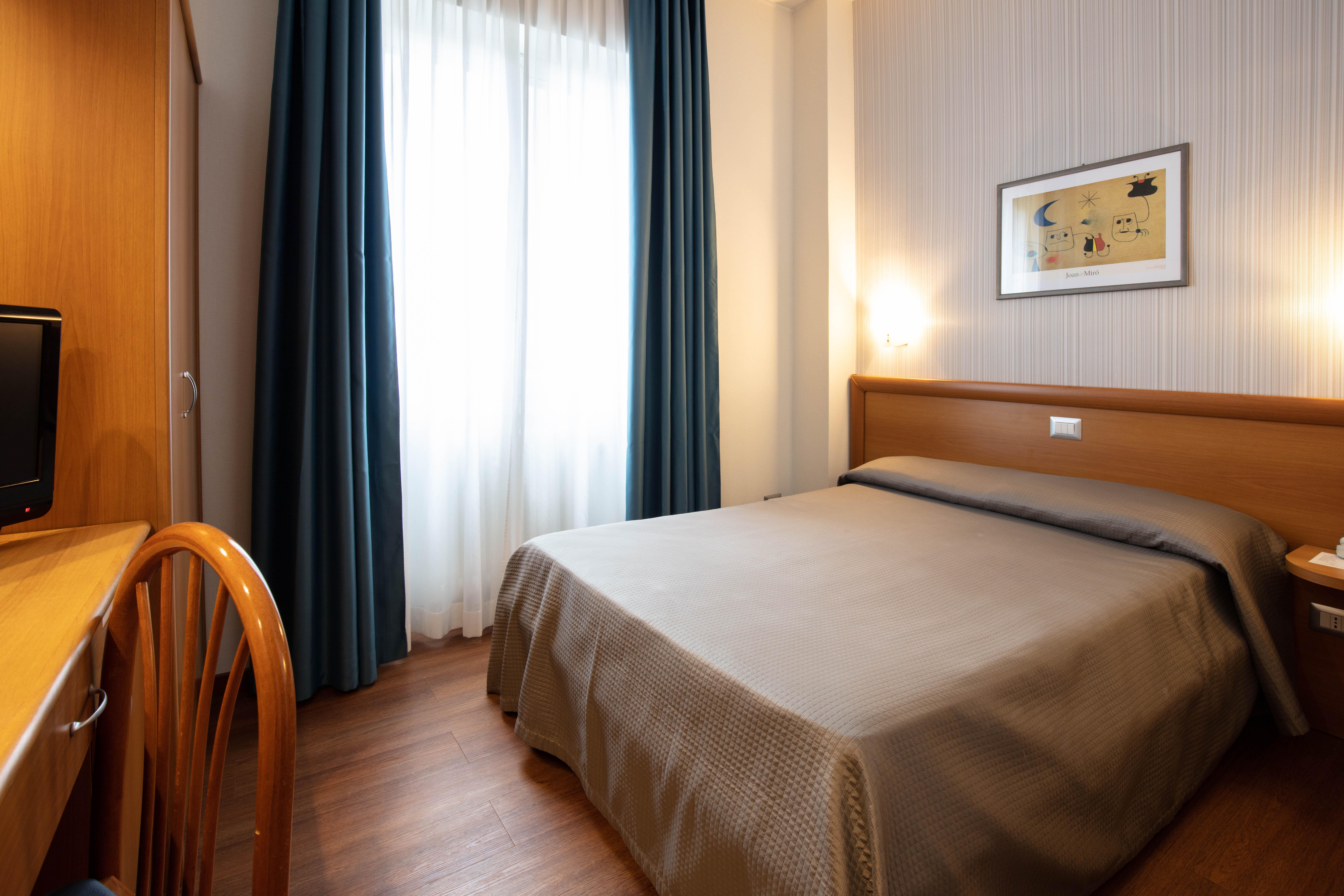Hotel Esperia Ро Екстериор снимка